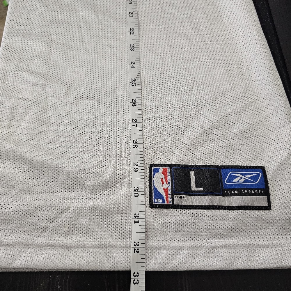 (EUC)Vintage Reebok Allen Iverson 76ers Jersey - Picture 9 of 12